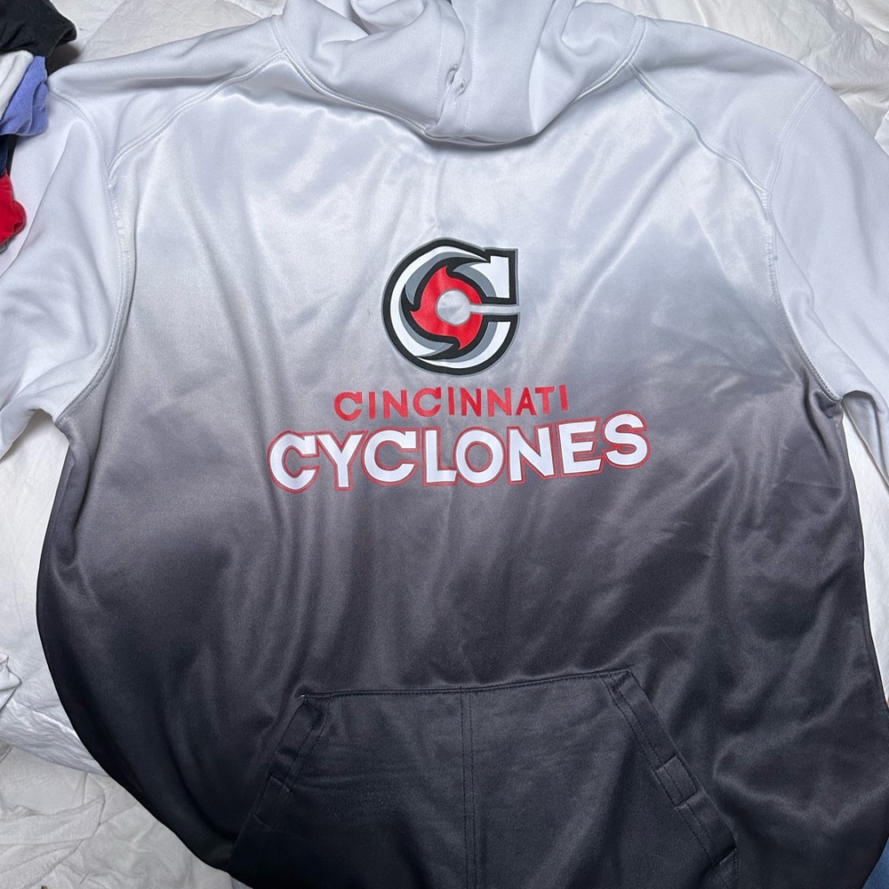 Cincinnati Cyclones Gradient Hoodie